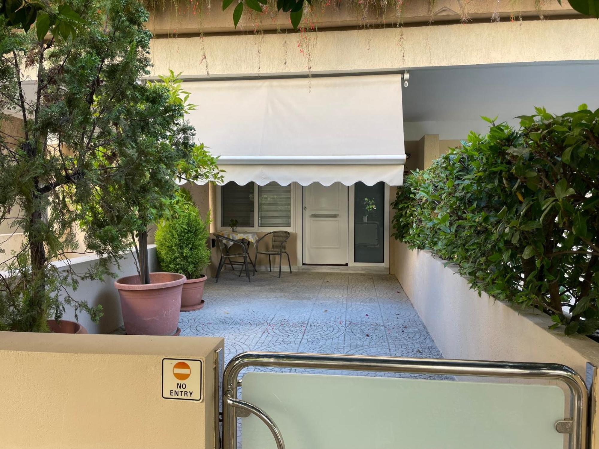 Aphrodite Studio Near Athens Floisvos Marina ภายนอก รูปภาพ